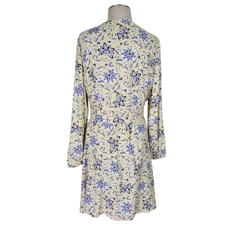 Loft Outlet Shift Dress Size 14 Yellow Blue Floral Button Front Belted Summer - Picture 6 of 12